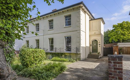 House in Battledown, Charlton Kings, England 1