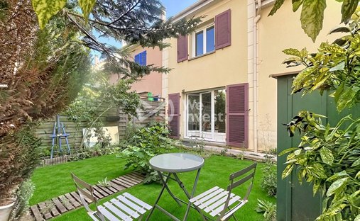 House in Centre, Nanterre, France 1