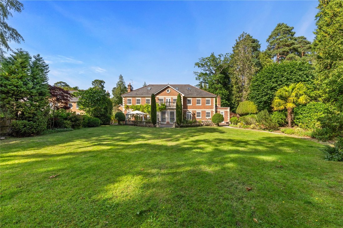 House in South Ascot, England 3 - 16231386