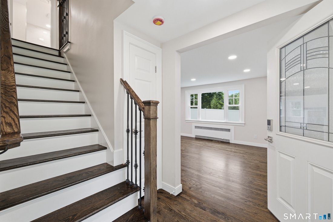 House in Bloomfield, Connecticut, United States 5 - 18285792