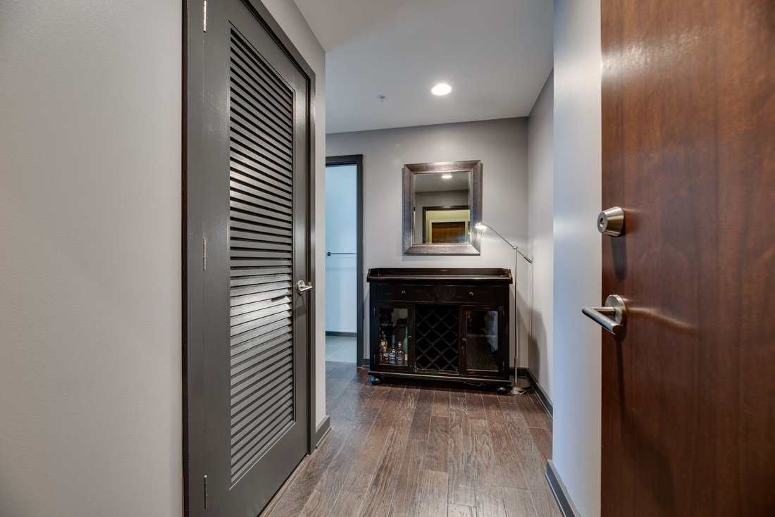 Condo in Nashville, Tennessee, United States 2 - 18292150