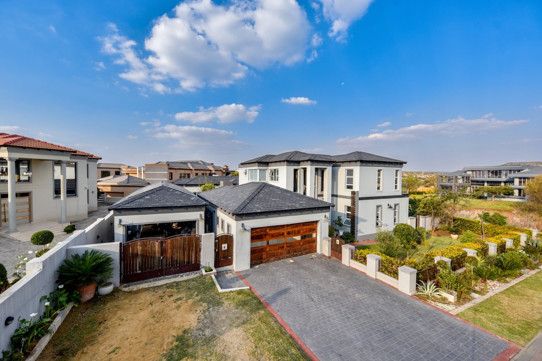 House in Sunderland Ridge AH, Gauteng, South Africa 2 - 18287744