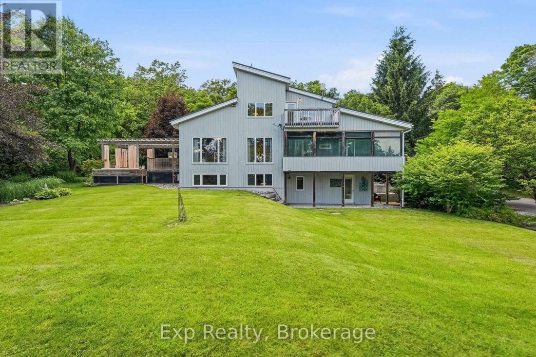 House in Cobourg, Ontario, Canada 1 - 18289099