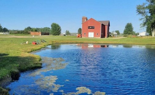 Land in Conneaut, Ohio, United States 1