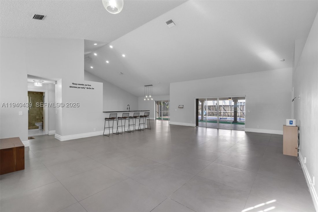 Maison à Pembroke Pines, Floride, États-Unis 3 - 16895895