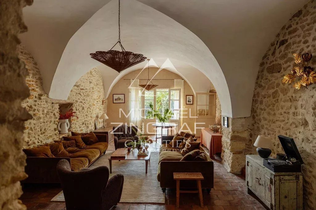 Landhaus in Craus, La Fare-les-Oliviers, Frankreich 5 - 18290899