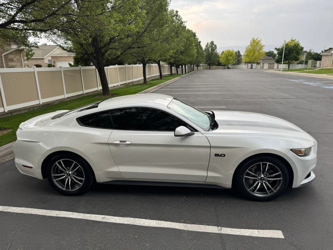 Coupe in Pleasant Grove, UT, United States 3 - 18294290