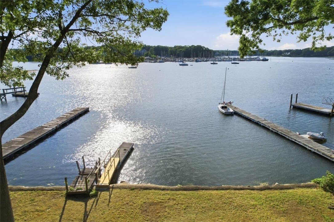 House in Warwick, Rhode Island, United States 1 - 18284300