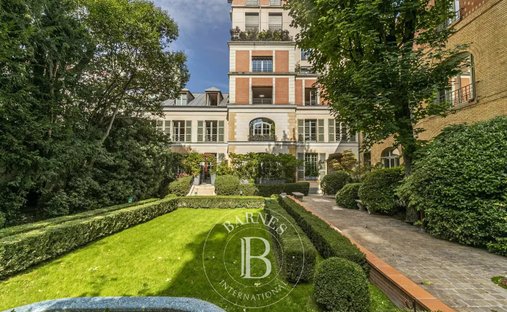 Apartment in Saint Placide, Paris 6e Arrondissement, Paris 1