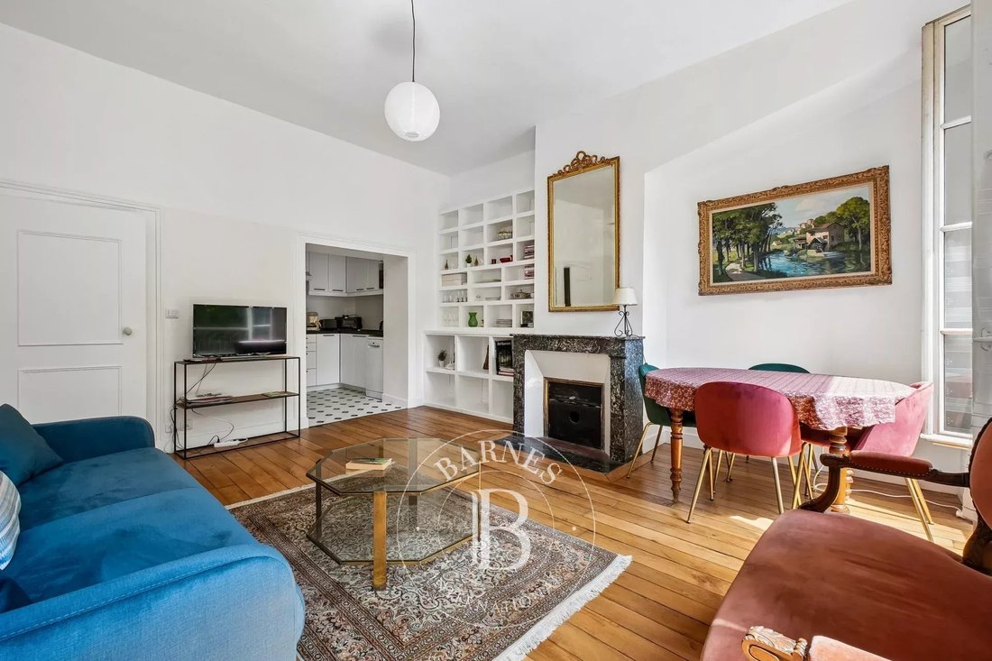 Apartment in Notre Dame, Versailles, France 2 - 18291199