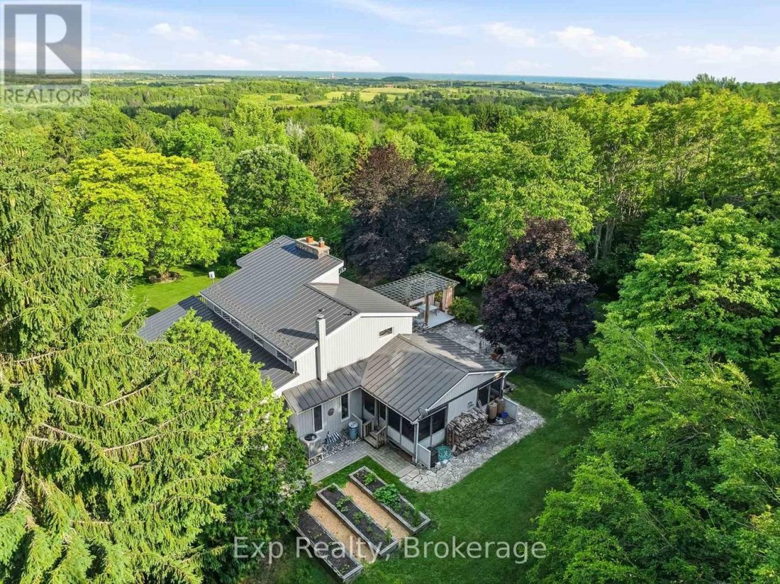 House in Cobourg, Ontario, Canada 2 - 18289099