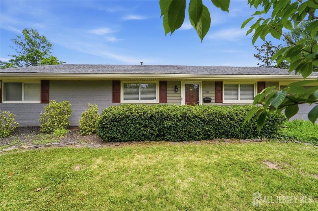 House in South Brunswick Township, New Jersey, United States 3 - 18202300