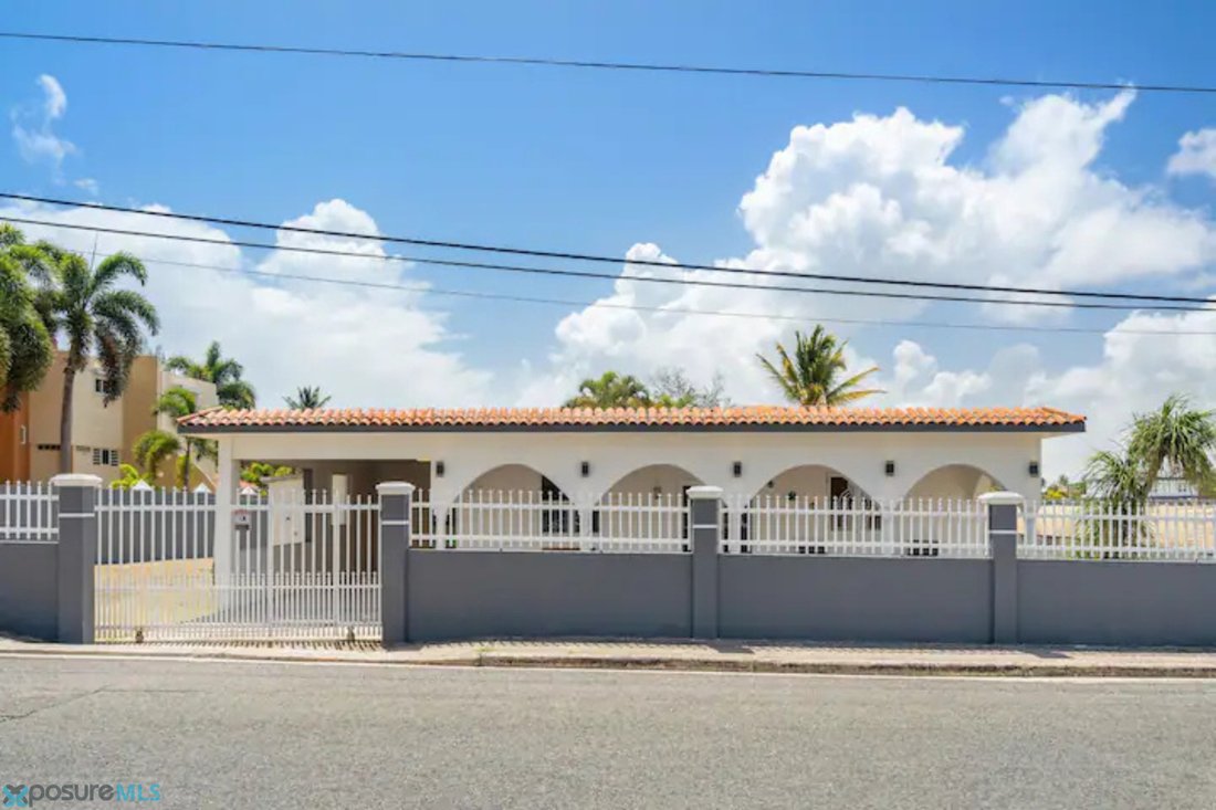 Casa en Vega Alta, Vega Alta, Puerto Rico 1 - 18291120