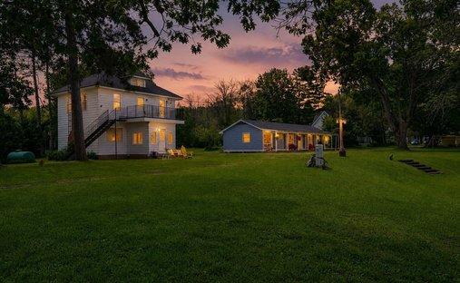 House in Severn, Ontario, Canada 1