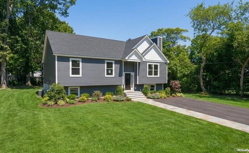 House in Manorville, New York, United States 1