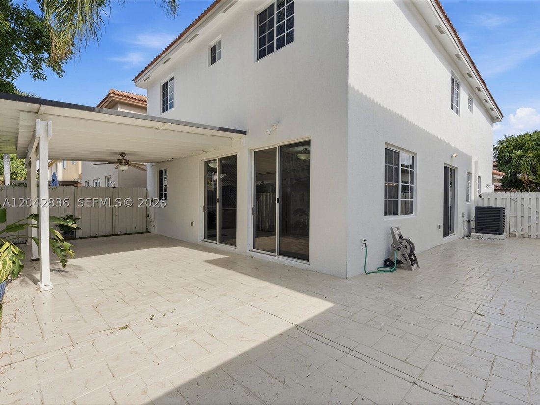 House in Doral, Florida, United States 3 - 18285179