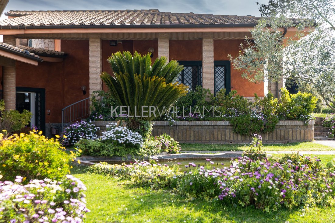 Haus in Castelnuovo di Porto, Latium, Italien 2 - 18286338