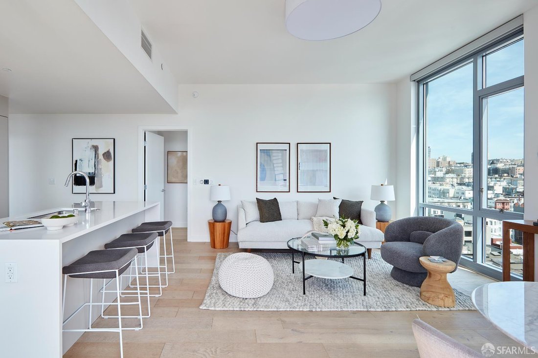 Condo in San Francisco, California, United States 4 - 18285437