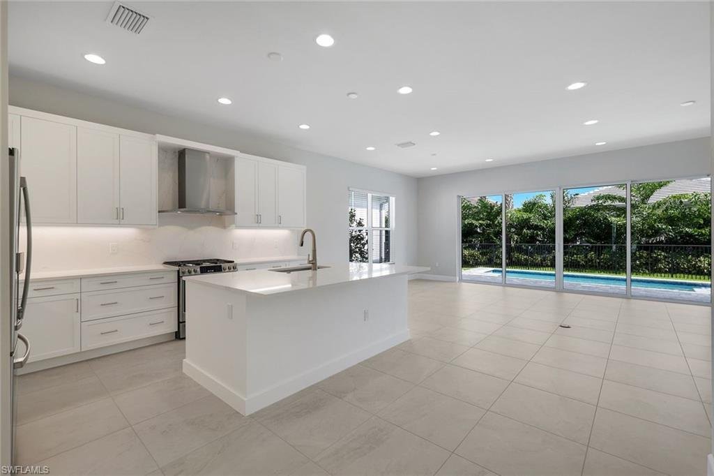 House in Naples, Florida, United States 1 - 17394873