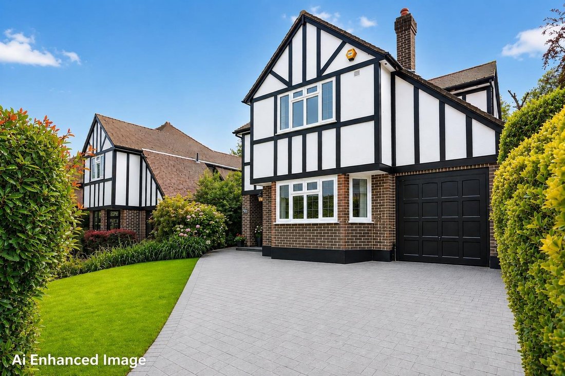 House in Banstead, Reigate and Banstead, England 1 - 18283988