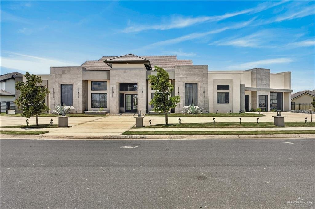 House in McAllen, Texas, United States 1 - 18283754
