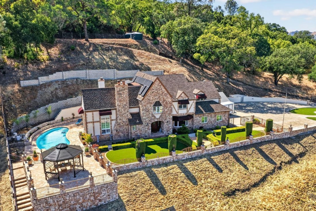 House in Morgan Hill, California, United States 1 - 18285282