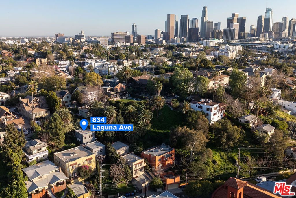 Los Angeles, California, United States 4 - 18284268