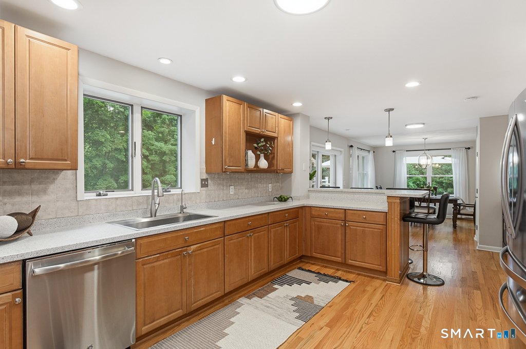 House in Orange, Connecticut, United States 4 - 18288212