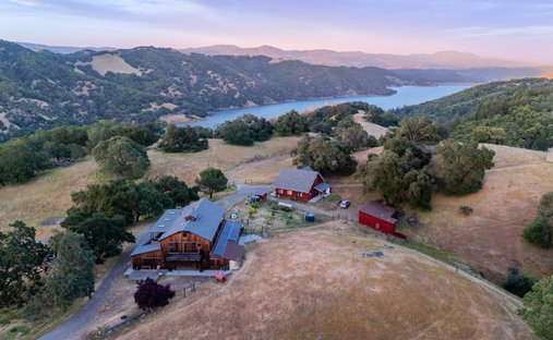 House in Geyserville, California, United States 1