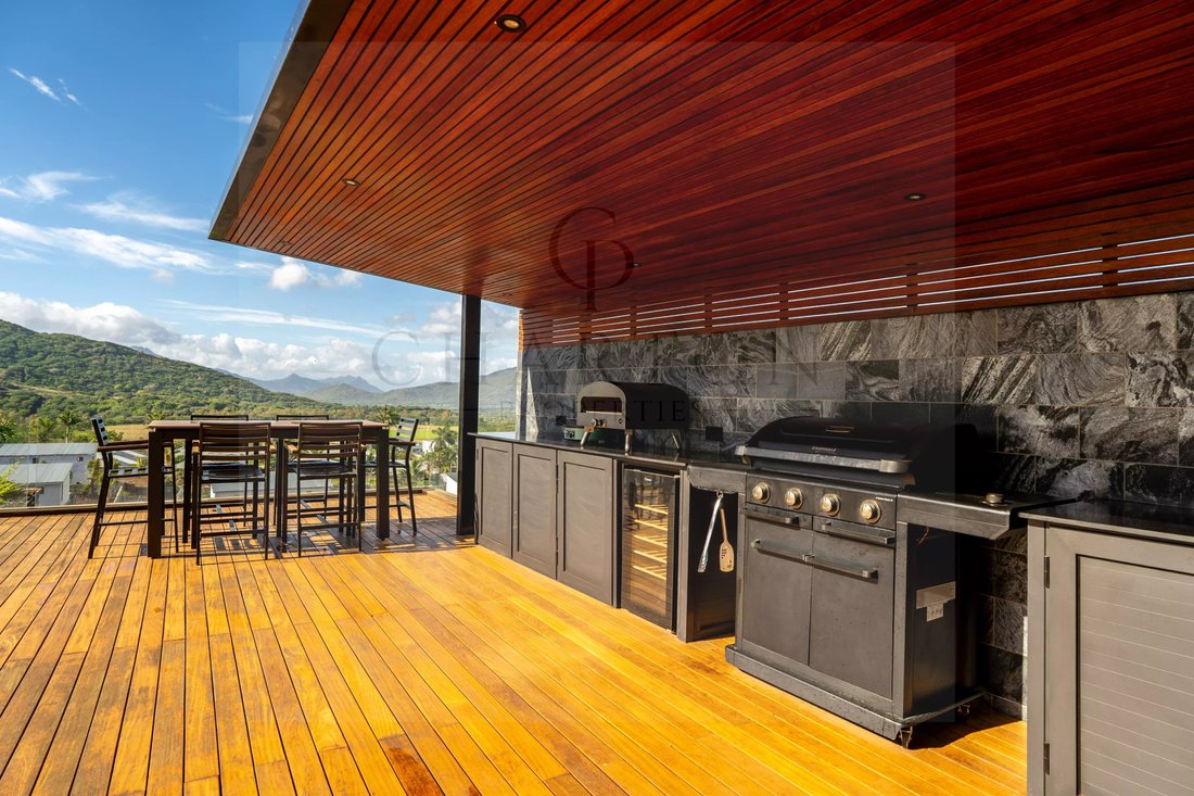 Villa in Flic en Flac, Rivière Noire District, Mauritius 2 - 18284080