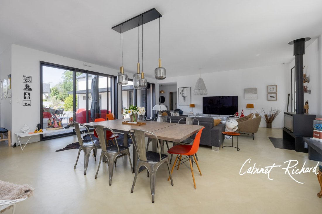Villa in Saint-Lunaire, Brittany, France 4 - 17448335