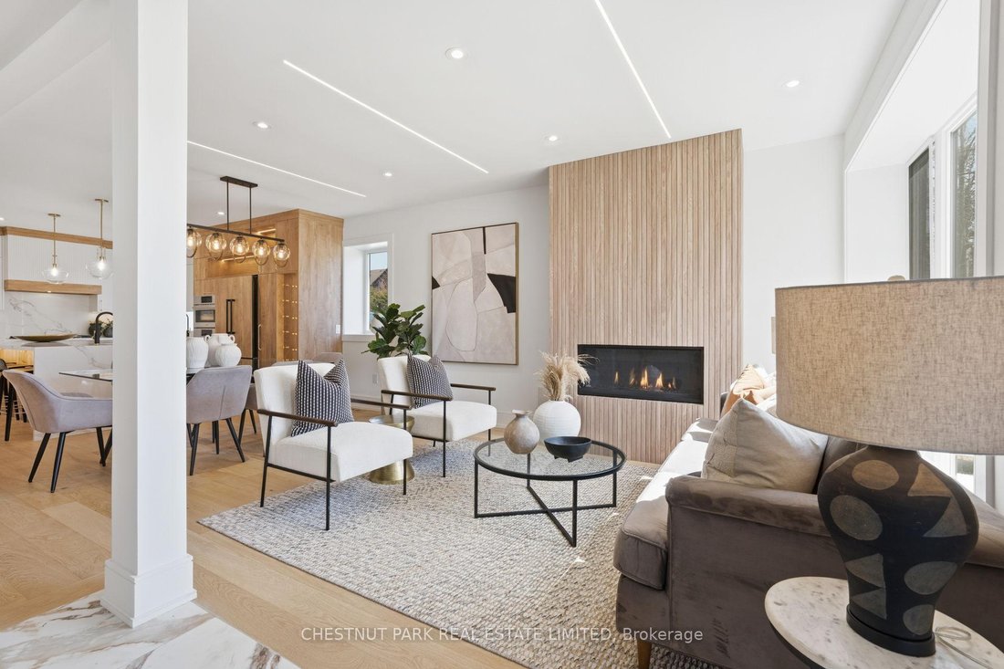 House in Toronto, Ontario, Canada 4 - 18090055