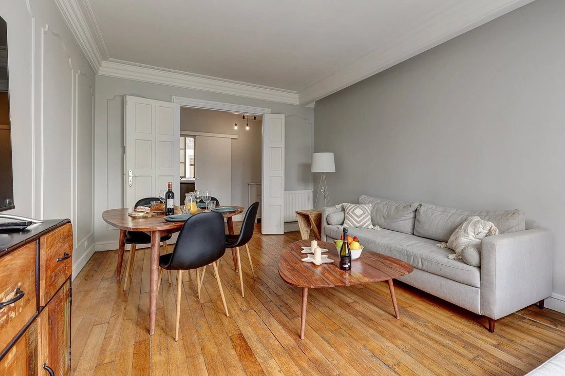 Apartment in Auteuil Sud, Paris 16e Arrondissement, Paris 1 - 18283943