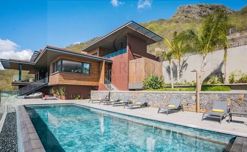 Villa in Black River, Rivière Noire District, Mauritius 1