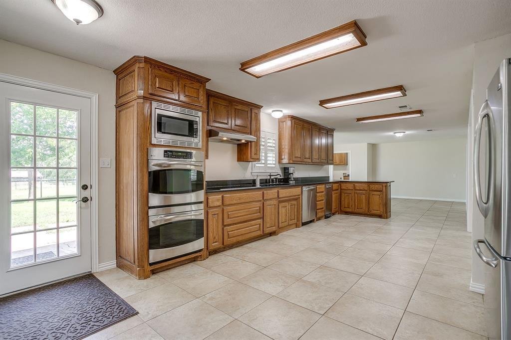Farm Ranch in Weatherford, Texas, United States 4 - 18285735