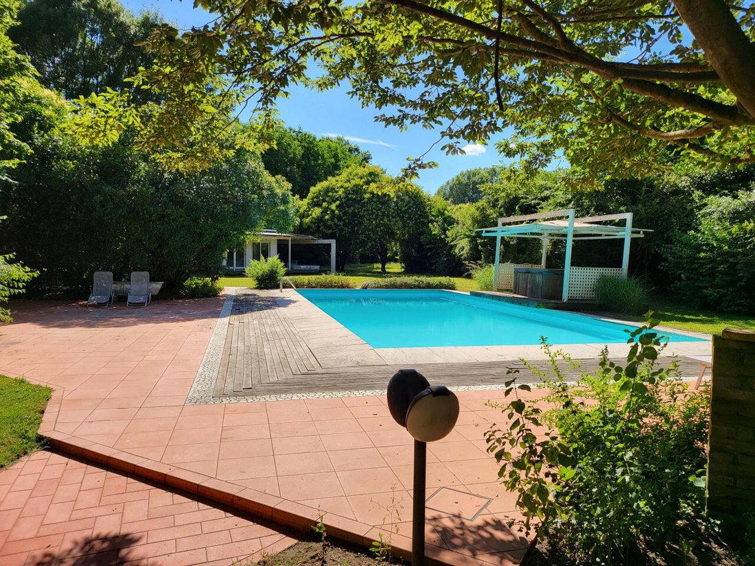 Villa in Cavezzo, Emilia-Romagna, Italy 1 - 18287019