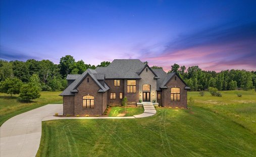 House in Grand Blanc Township, Michigan, United States 1