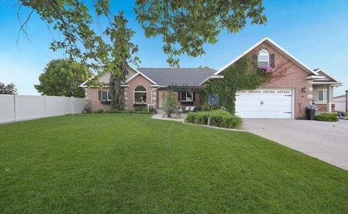 House in Cove, Utah, United States 1