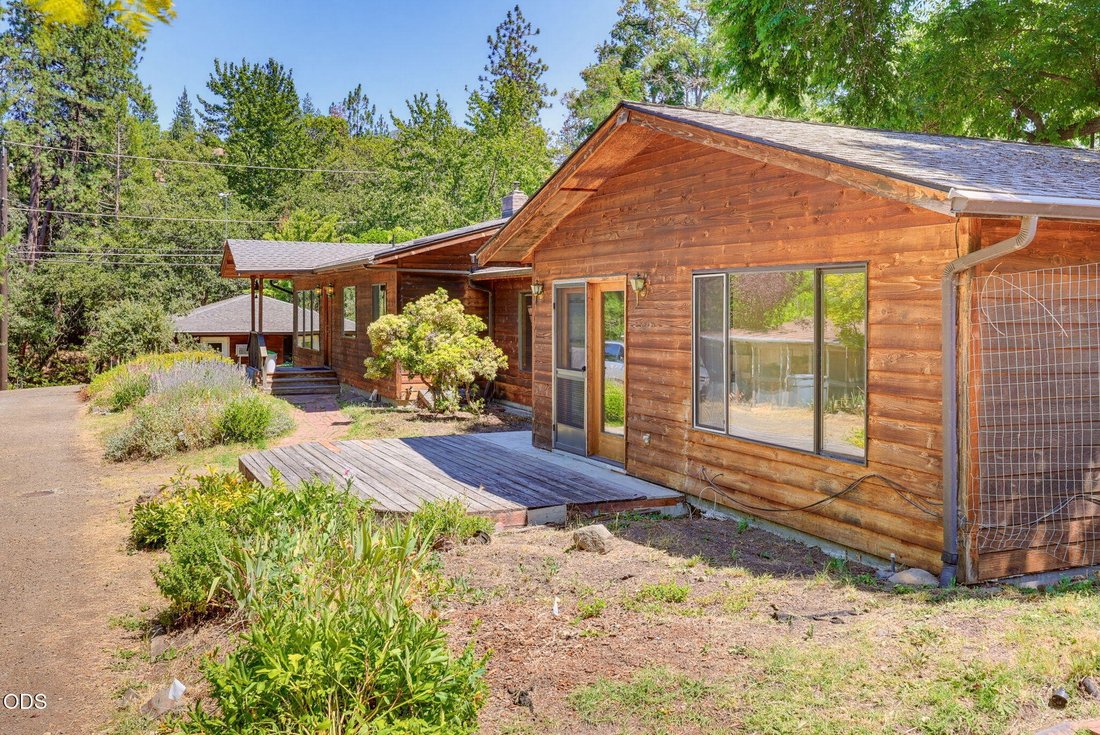 House in Ashland, Oregon, United States 4 - 18283828