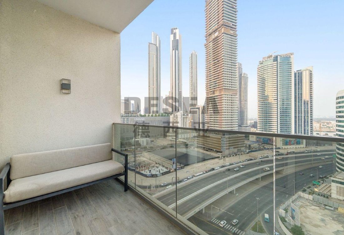 Apartment in Business Bay, Dubai, United Arab Emirates 1 - 18288950
