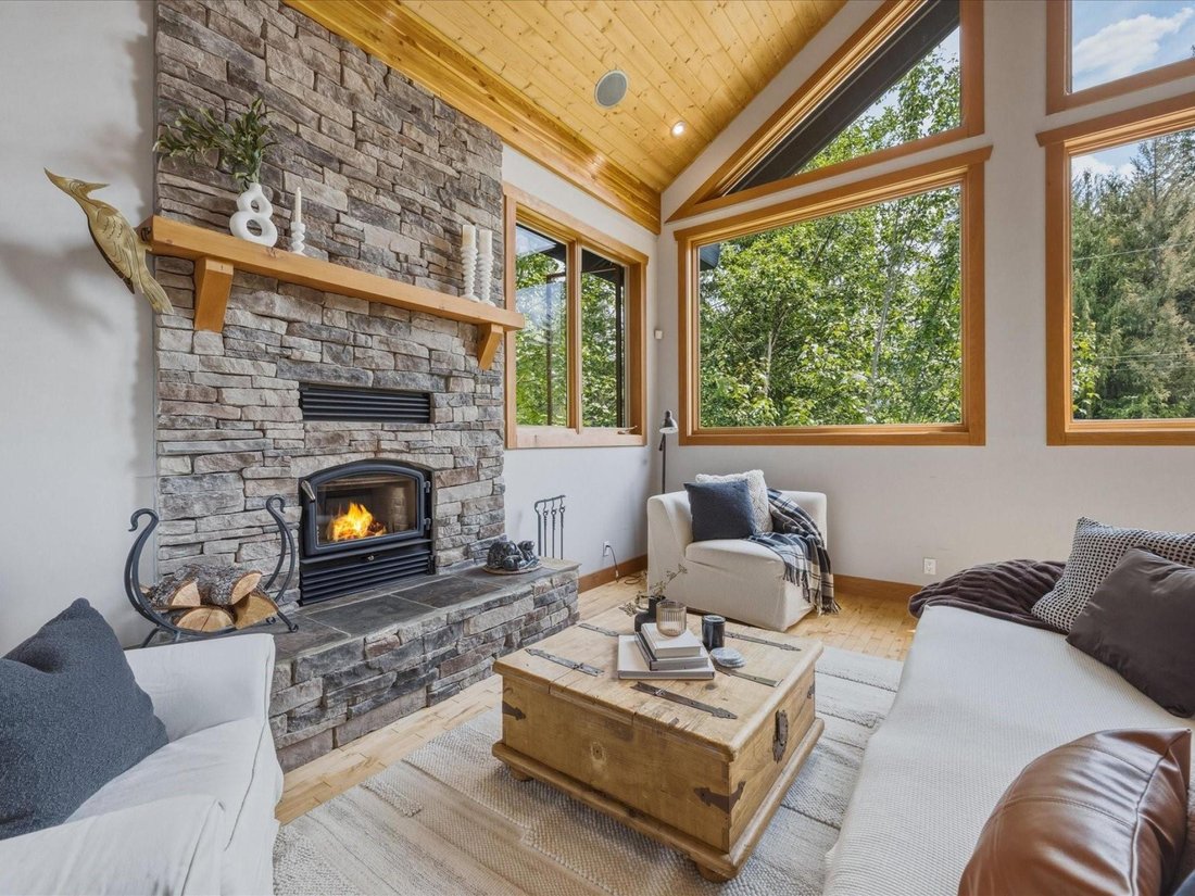 House in Whistler, British Columbia, Canada 3 - 18293064
