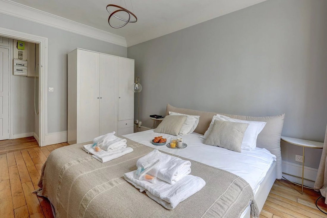 Apartment in Auteuil Sud, Paris 16e Arrondissement, Paris 4 - 18283943