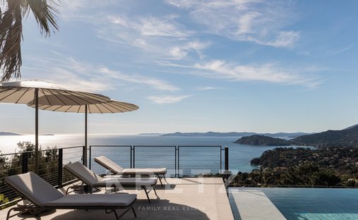 Casa a Rayol-Canadel-sur-Mer, Provenza-Alpi-Costa Azzurra, Francia 1