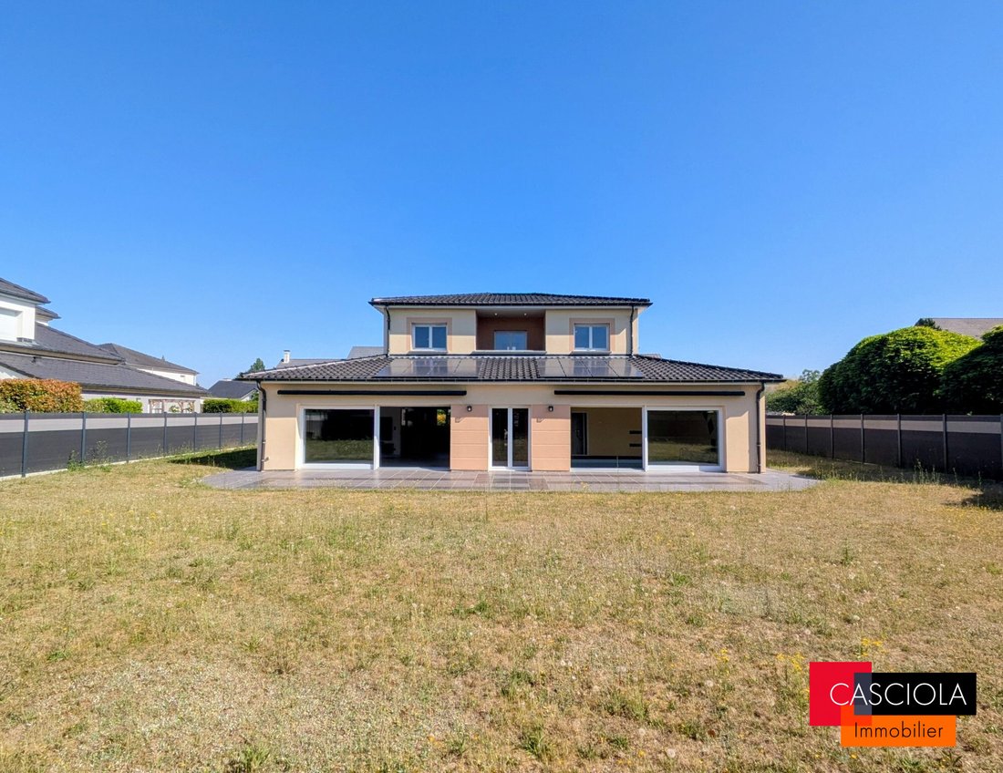 House in La Seille-Rive Gauche, Marly, France 2 - 18287883