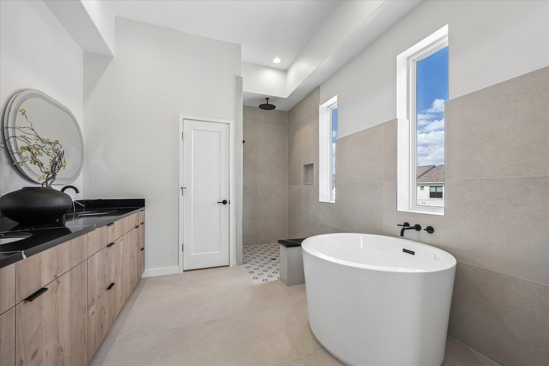 House in Houston, Texas, United States 5 - 18284977