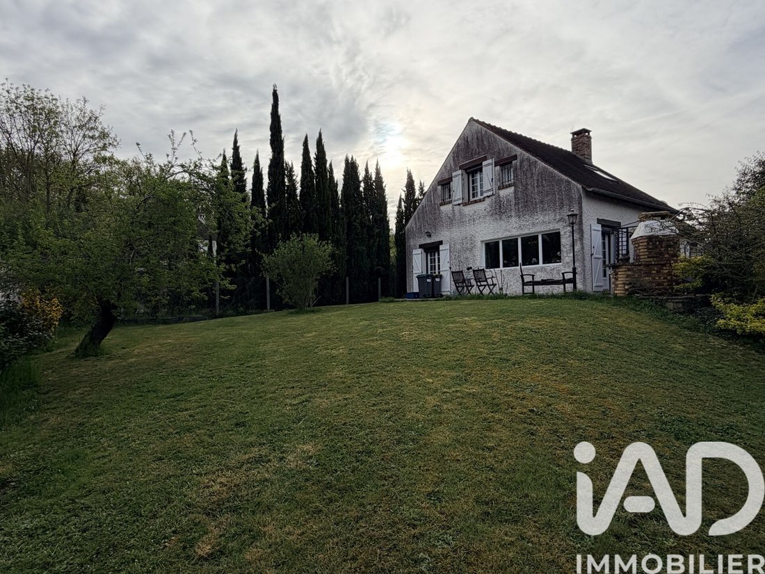 House in Varennes-Jarcy, Ile-de-France, France 3 - 18294529