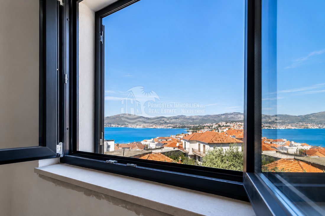 Apartment in Okrug Gornji, Split-Dalmatia County, Croatia 1 - 18289339