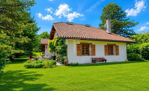 Casa a Faverges-Seythenex, Auvergne-Rodano-Alpi, Francia 1