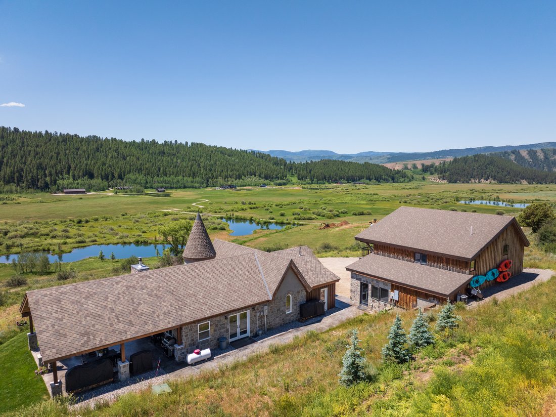 House in Thayne, Wyoming, United States 1 - 18270102