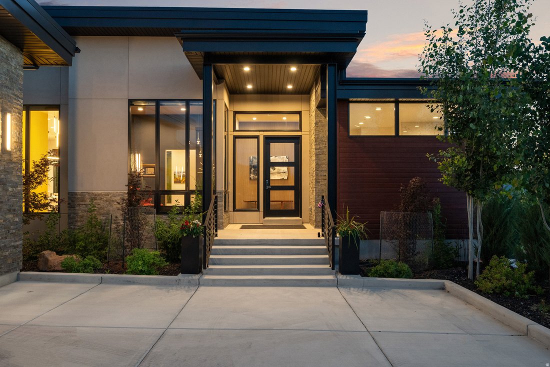 House in Woodland Hills, Utah, United States 3 - 18292280
